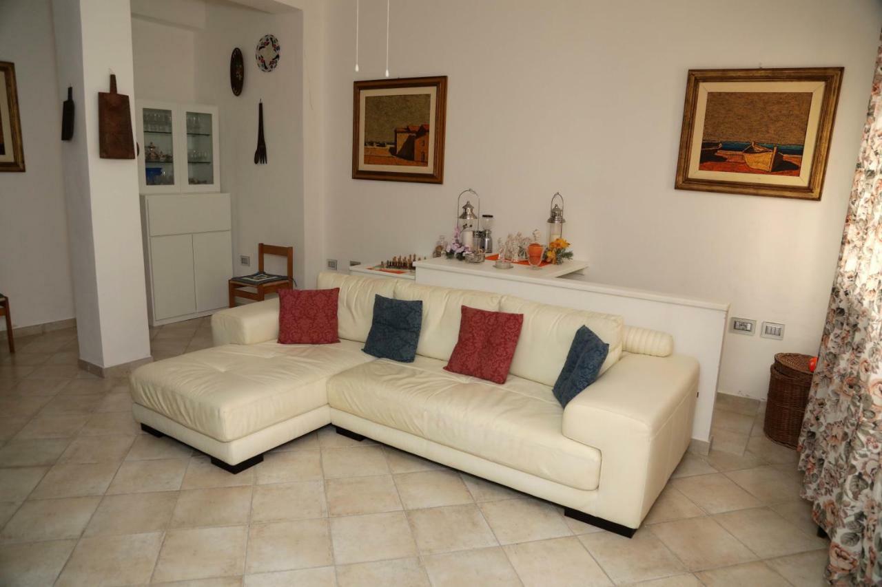 Luxury Apt Calasetta Exterior photo