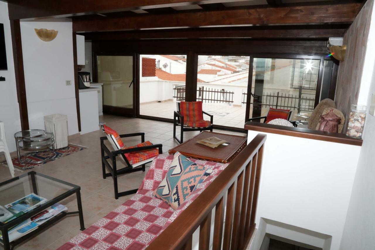 Luxury Apt Calasetta Exterior photo