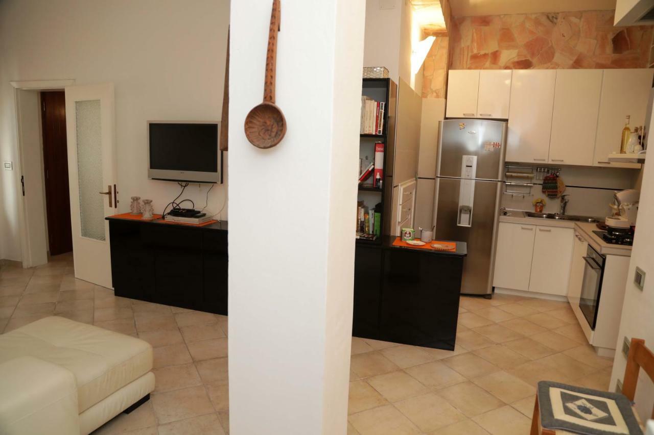 Luxury Apt Calasetta Exterior photo