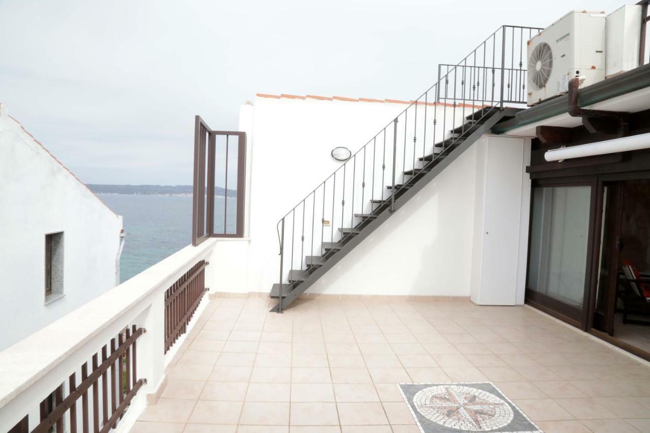 Luxury Apt Calasetta Exterior photo